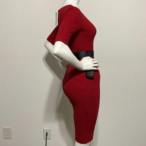 Bebe NWT Temple Red V-Neck Belted Dress Size XS - Picture 7 of 7